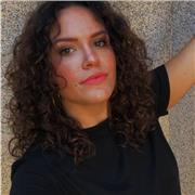 Doy clases particulares para todos los niveles. Soy estudiante de Traducción e Interpretación y he cursado un año académico en Estados Unidos